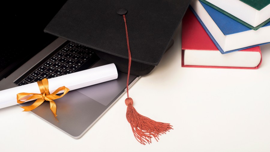 The Benefits of Earning an Online Executive MBA Degree